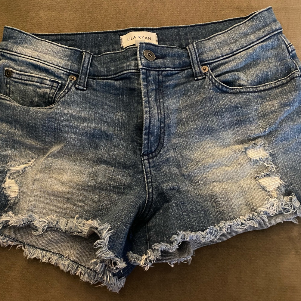 Lila Ryan size 27 shorts
